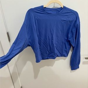 Lululemon Long sleeve cropped blue athletic top, size 4